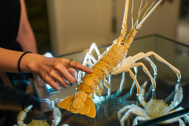 猛獁飾界牙雕展『松山牙雕廠』象牙龍蝦
